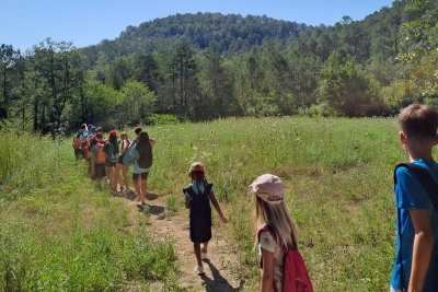 Las Mañanas - Entre jocs i natura amb les colònies de l'Esplai Panda