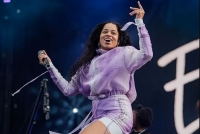 Poesía Urbana - Wanna Be Starting Something