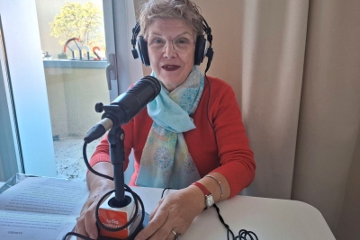 Las Mañanas - Relats i poemes de Paz Legua