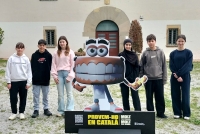 La Queta fa el salt a l'institut i entrevista l'alumnat del Vinyes Velles