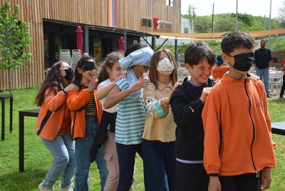 Las Mañanas - Els nens i nenes del CuEme visiten la cooperativa Melitza 
