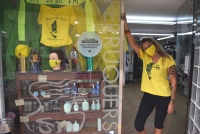 Las Mañanas - La Festa Major torna als aparadors de les botigues del poble